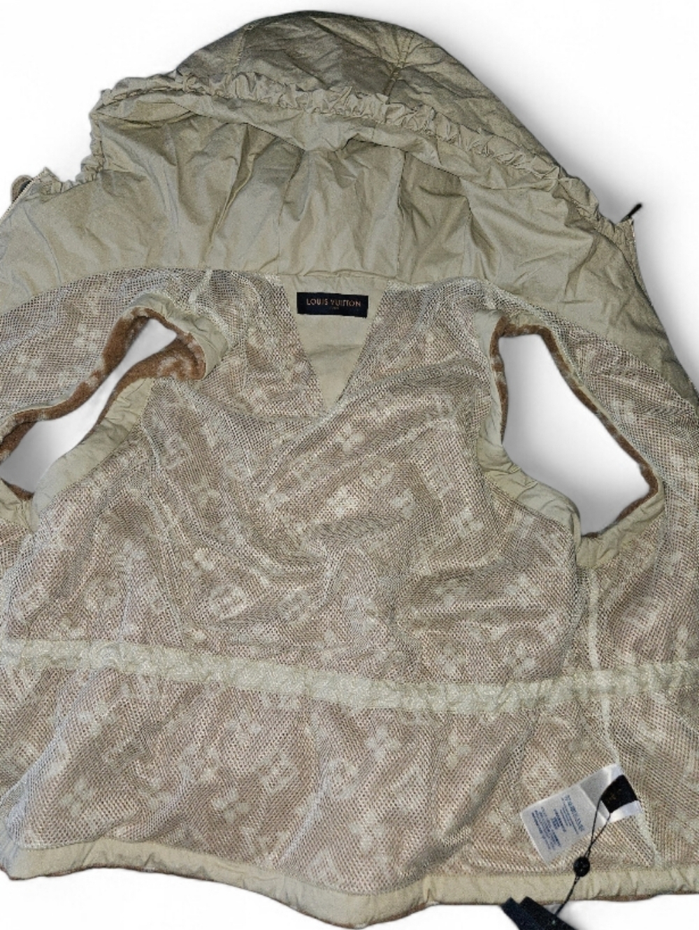 Women’s LV Monogram Sherpa Fleece Vest - Picture 2 of 10